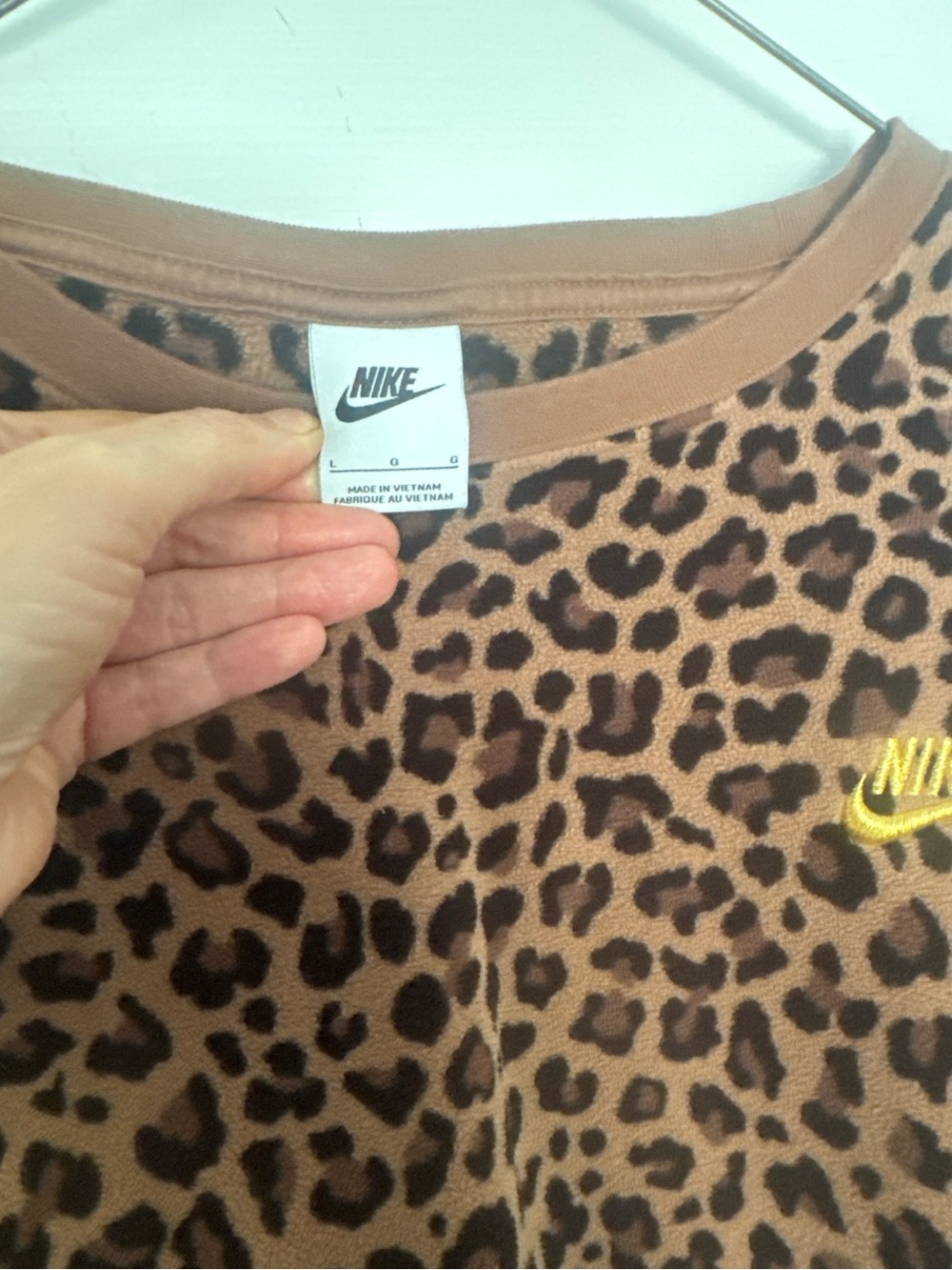 Nike Leopard-Print Crewneck Sweater in Brown with Yellow Logo - Picture 4 of 4